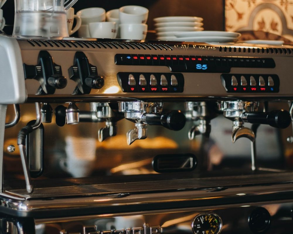 isabela-kronemberger-hvcQJUFkvNg-unsplash